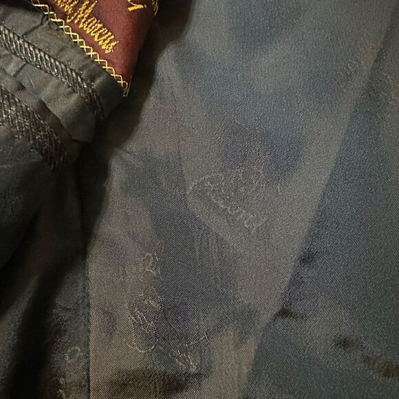 Brioni Unique Brown & Black 3 button Silk and Cashmere Jacket - Picture 4 of 8